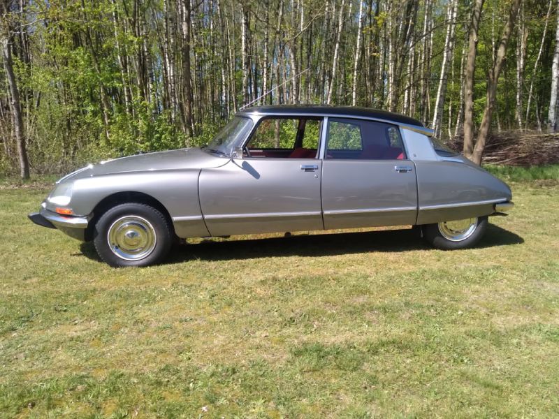 https://citroendsrestoration.com/project/restored-citroen-ds-20-semi-automatic-from-1968/